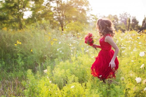 Young-woman-Pretty-Red-Balloons-Running-Summer.jpg